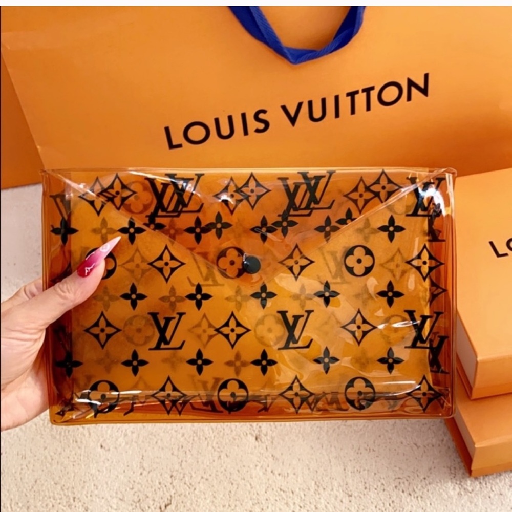 Last 1! - Authentic Louis Vuitton Monogram Clear Clutch Pouch ⚠️ with NO BOX ⚠️